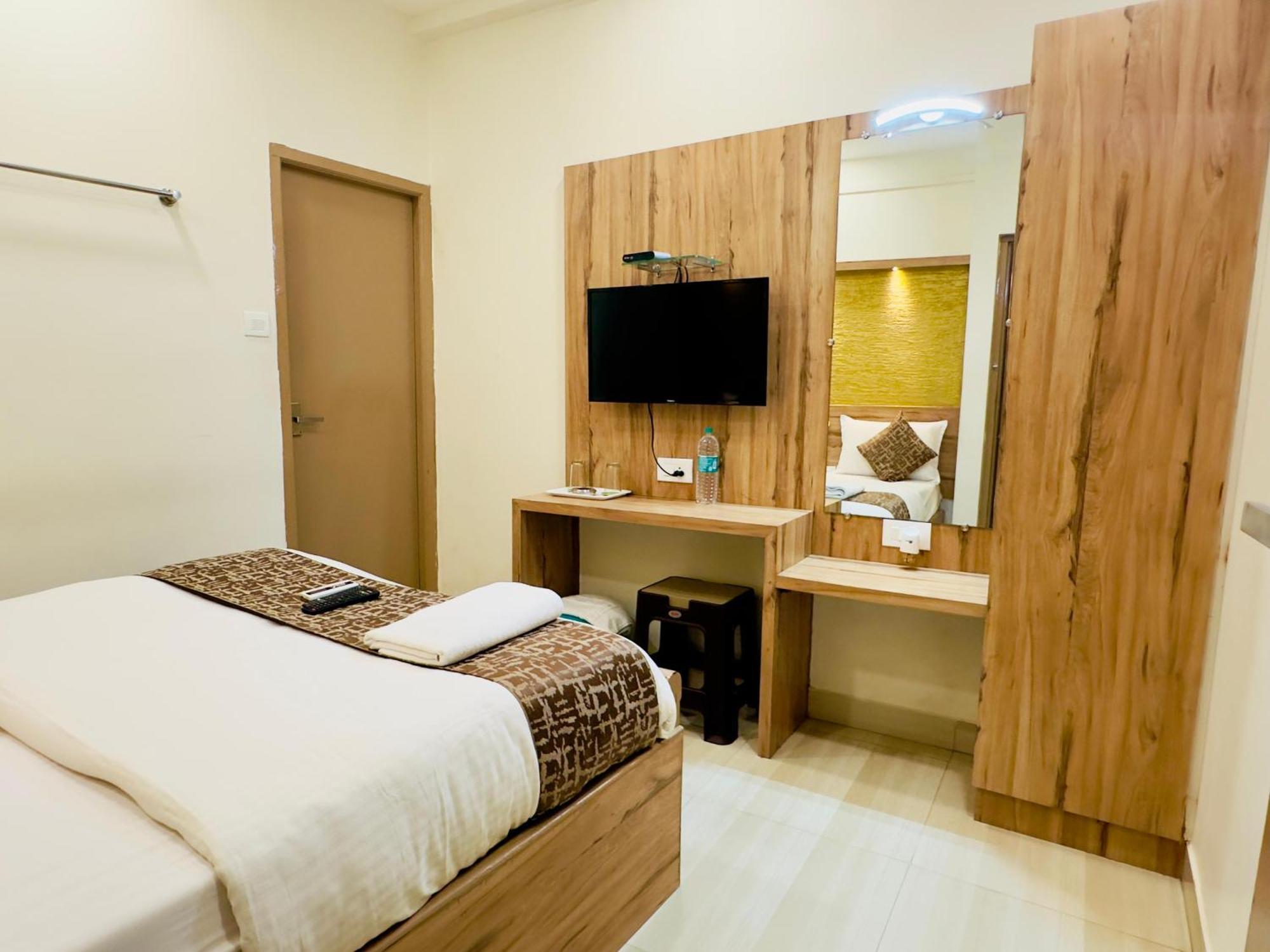 Stay Court - Business Class Hotel - Near Central Railway Station Chennai Exterior photo